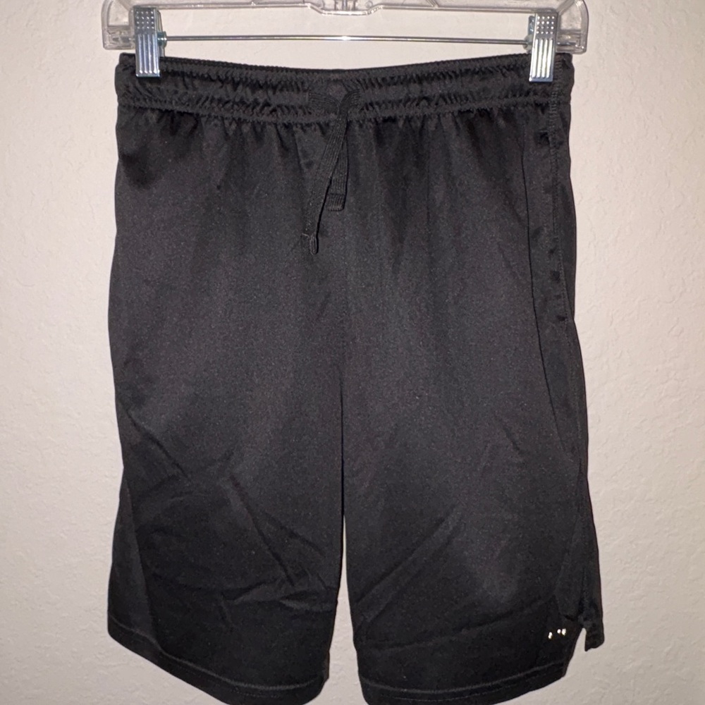 Black Boys XXL (18) Athletic Shorts